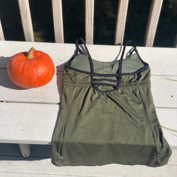 Athleta Flow Tank - Picture 4 of 5